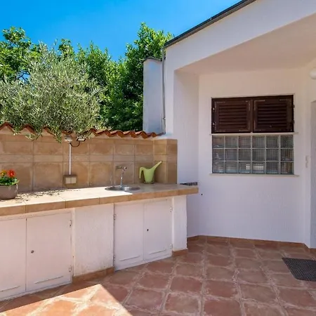 Rona Lavanda And Lipa Appartement