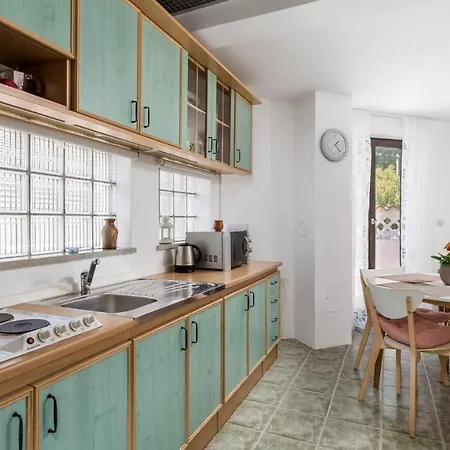 Apartamento Rona Lavanda And Lipa Barbariga