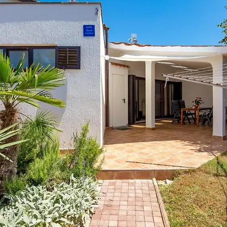 Appartement Rona Lavanda And Lipa